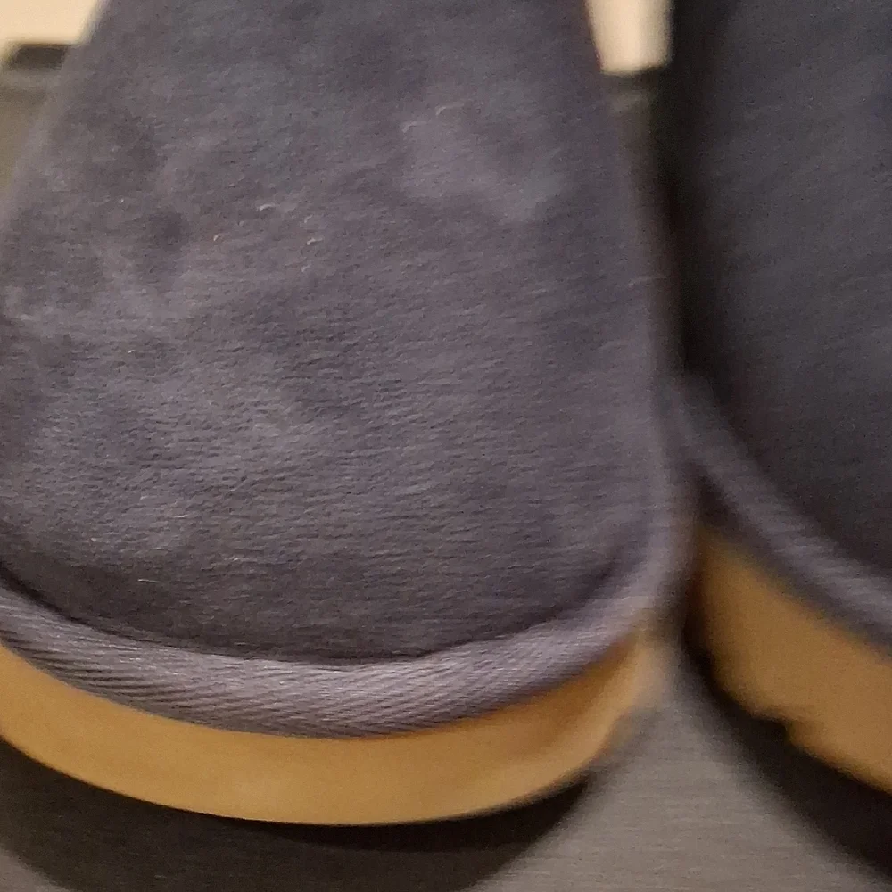 UGG Women's Blue Winter Boots with Bows - Picture 9 of 14